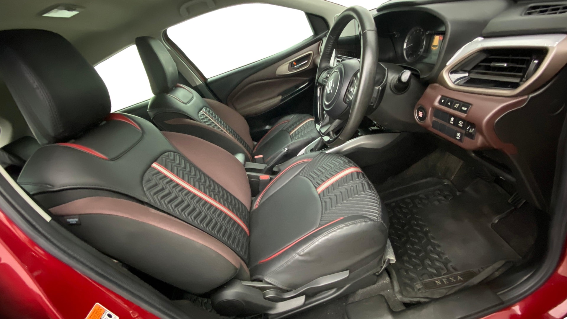 View 2023 Maruti Suzuki 1000 Base Variant Image 27 Used 2023 Maruti Suzuki 1000 Base Variant Image 27
