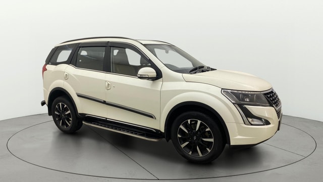 View Mahindra XUV500 Image 15 Used Mahindra XUV500 Image 15