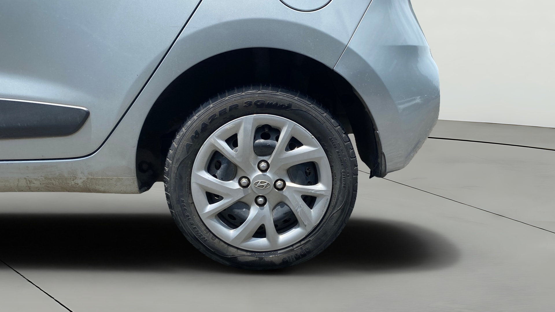 View 2018 Hyundai Grand i10 1.2 Magna Petrol AT Image 11 Used 2018 Hyundai Grand i10 1.2 Magna Petrol AT Image 11