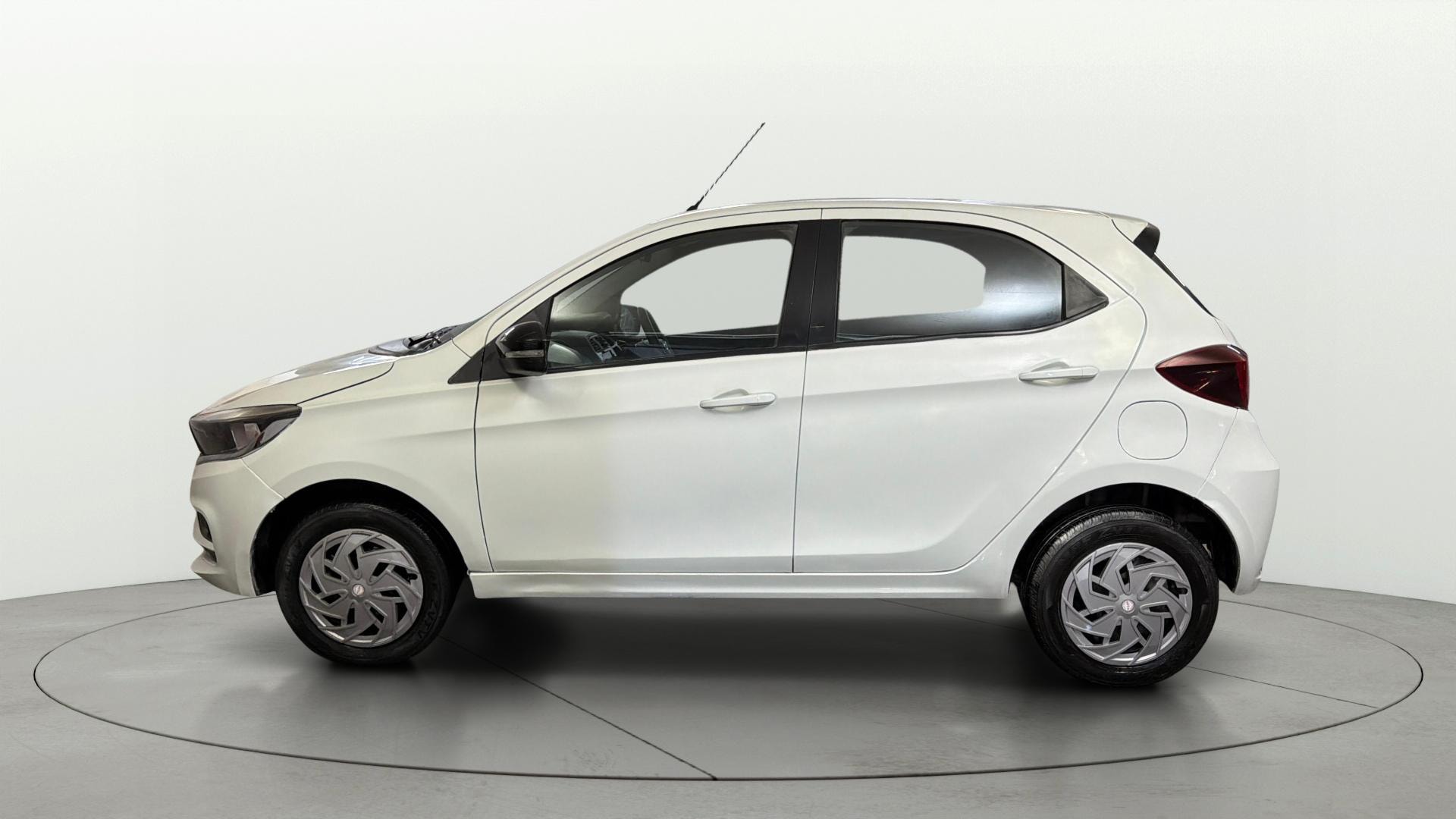 Used 2023 Tata Tiago Used 2023 Tata Tiago