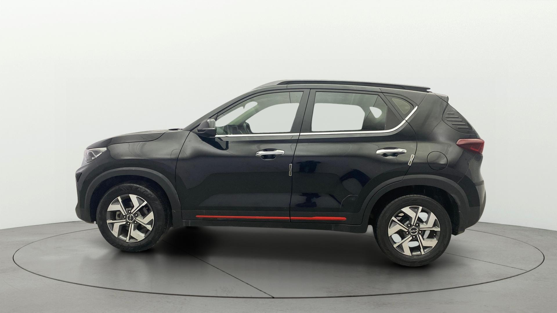 View 2021 Kia Sonet HTX AT Diesel Image 6 Used 2021 Kia Sonet HTX AT Diesel Image 6
