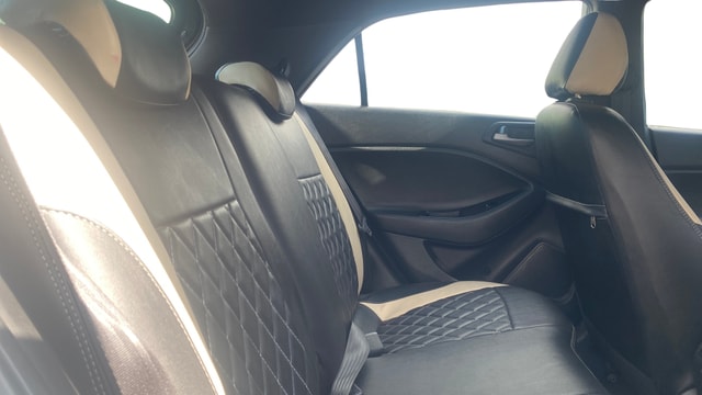 View Hyundai i20 Active Image 35 Used Hyundai i20 Active Image 35