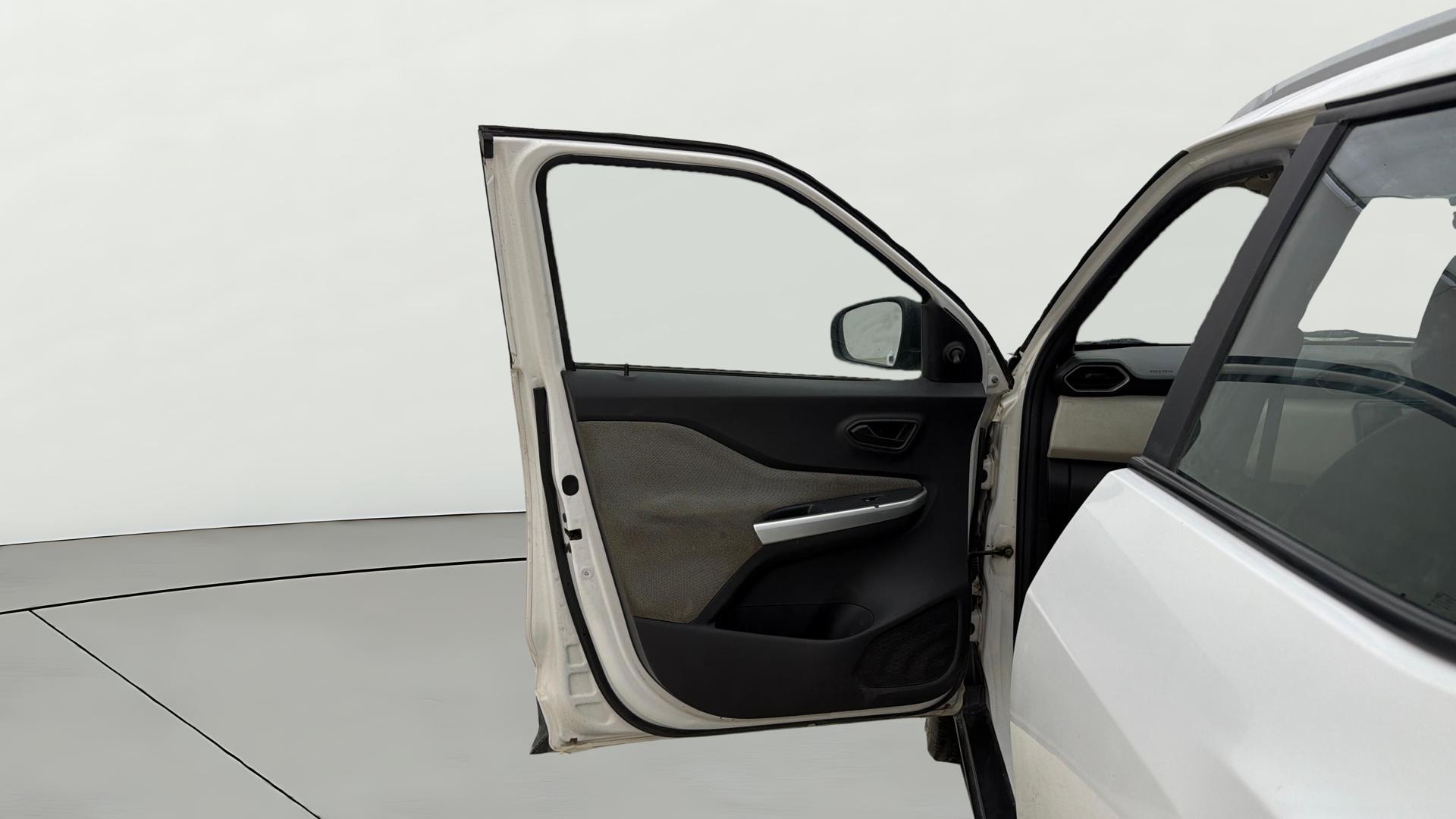 View 2022 Nissan Magnite XE Image 31 Used 2022 Nissan Magnite XE Image 31