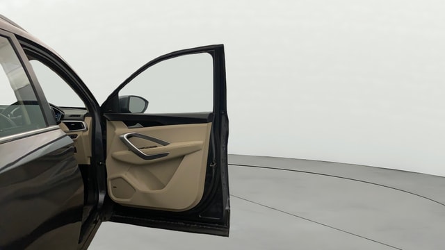 View MG Hector Image 49 Used MG Hector Image 49