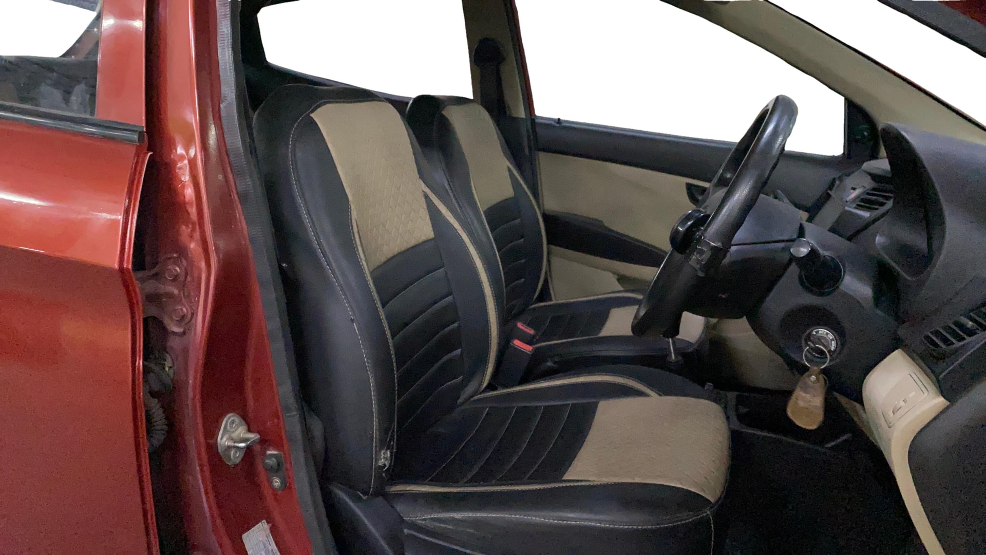 View 2013 Hyundai EON Magna Plus Image 16 Used 2013 Hyundai EON Magna Plus Image 16