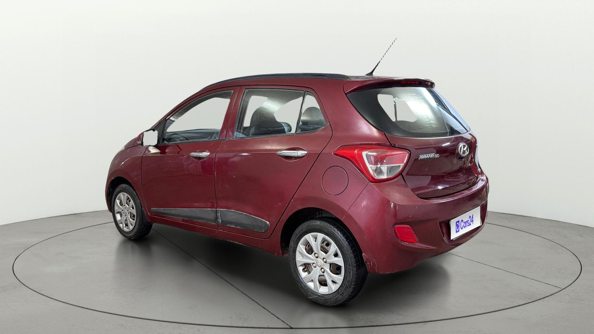 View 2015 Hyundai Grand i10 Sportz 1.2 Kappa Image 2 Used 2015 Hyundai Grand i10 Sportz 1.2 Kappa Image 2