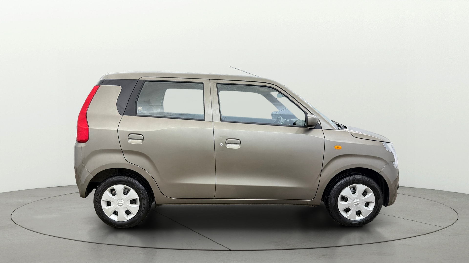View 2025 Maruti Suzuki 1000 Base Variant Image 8 Used 2025 Maruti Suzuki 1000 Base Variant Image 8