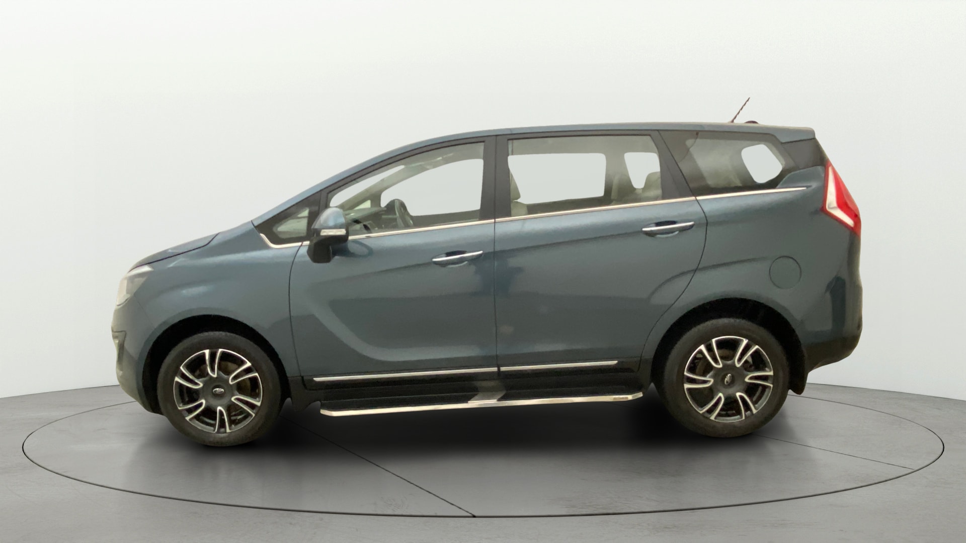 Used 2019 Mahindra Marazzo Used 2019 Mahindra Marazzo