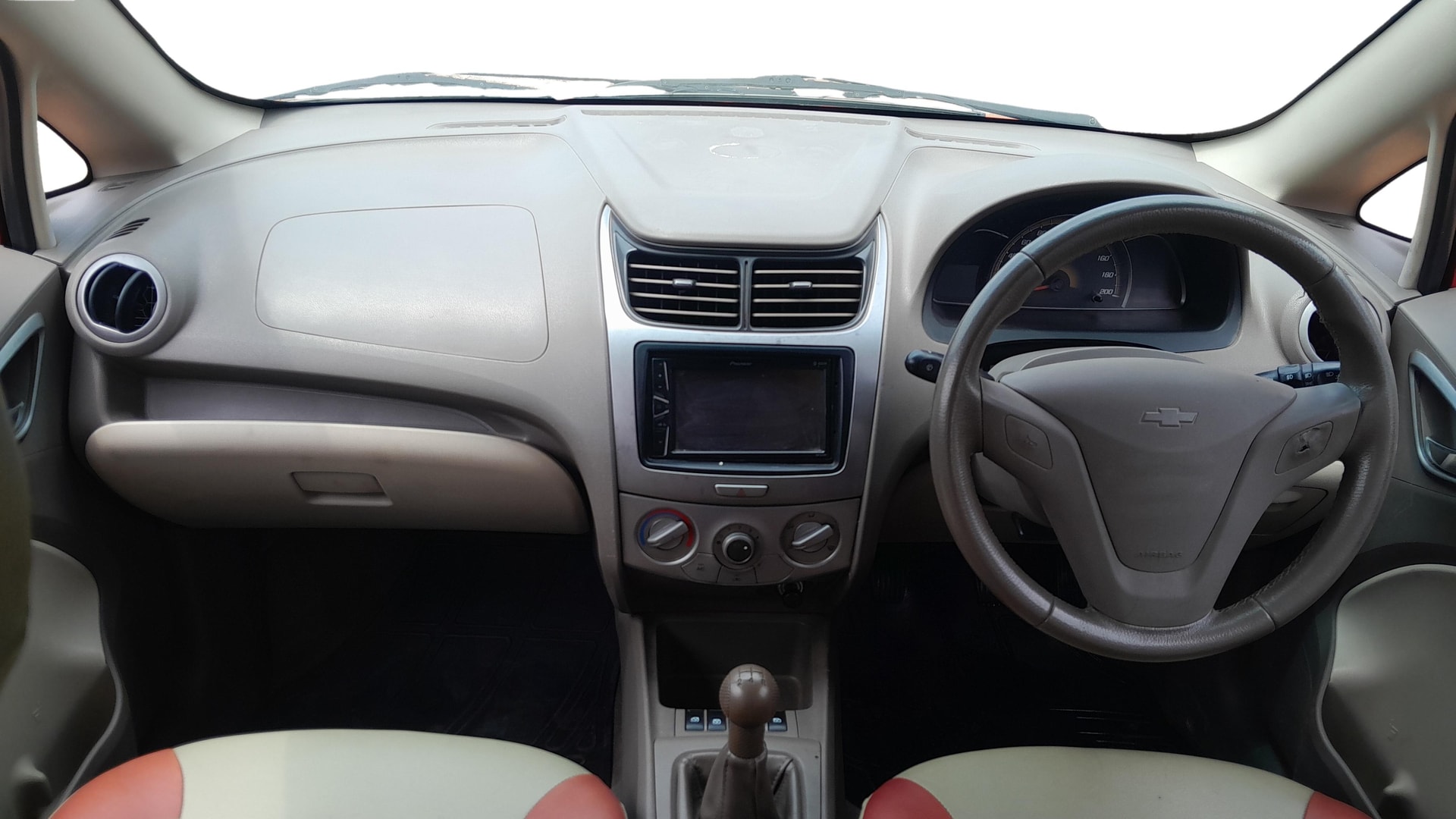View 2013 Chevrolet Sail UVA 1.2 Base Image 15 Used 2013 Chevrolet Sail UVA 1.2 Base Image 15