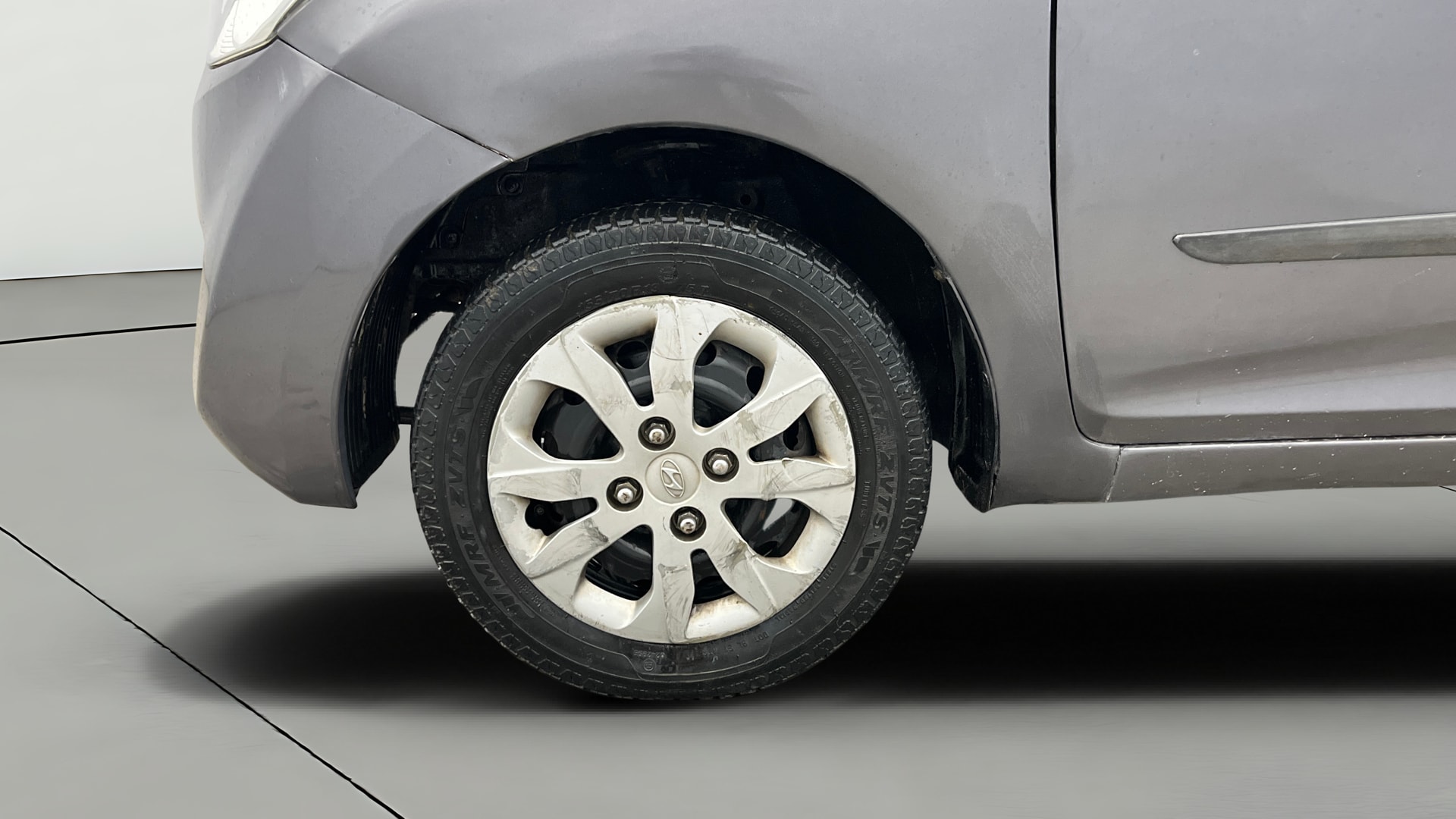 View 2018 Hyundai EON Magna Plus Image 27 Used 2018 Hyundai EON Magna Plus Image 27