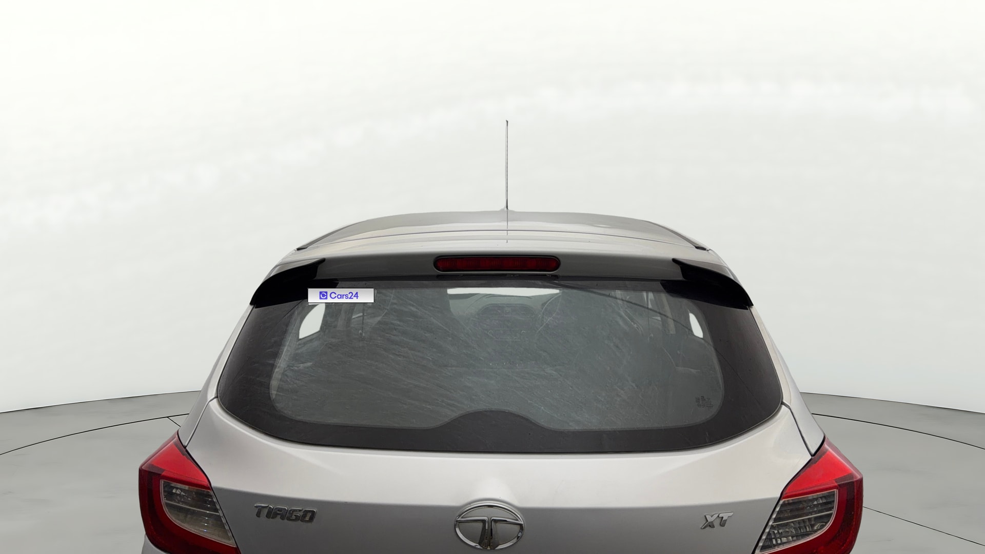 View 2017 Tata Tiago Revotorq XB Image 4 Used 2017 Tata Tiago Revotorq XB Image 4