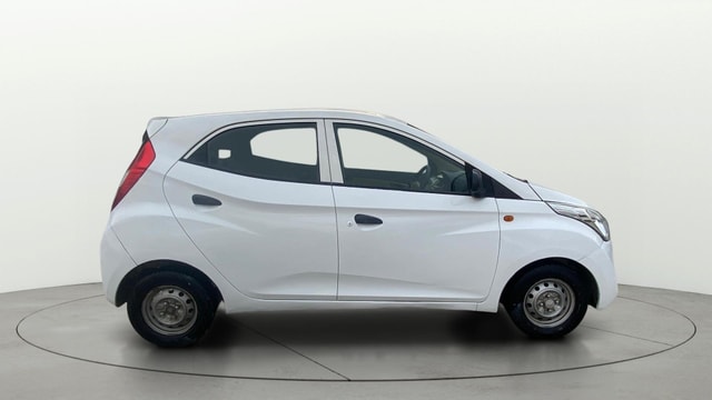 View Hyundai EON Image 8 Used Hyundai EON Image 8