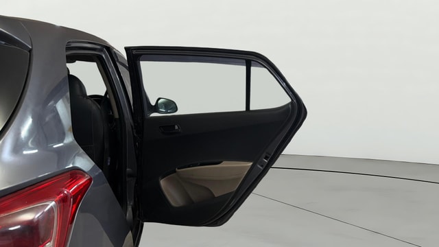 View Hyundai Grand i10 Image 7 Used Hyundai Grand i10 Image 7