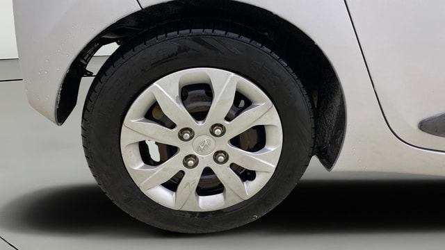 View Hyundai EON Image 23 Used Hyundai EON Image 23