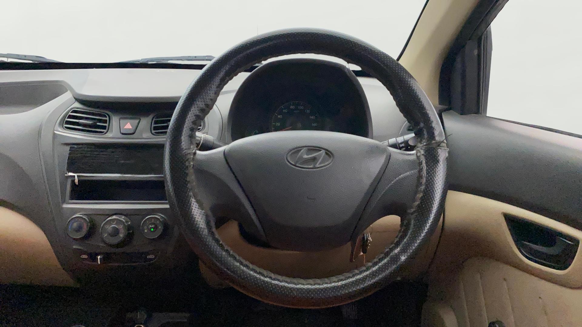 View 2013 Hyundai EON D-Lite Plus Image 21 Used 2013 Hyundai EON D-Lite Plus Image 21