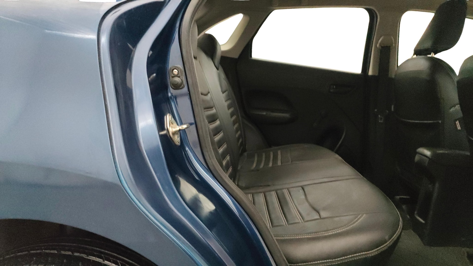 View 2019 Maruti Suzuki 1000 Base Variant Image 29 Used 2019 Maruti Suzuki 1000 Base Variant Image 29