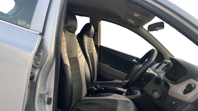 View Hyundai Grand i10 Image 26 Used Hyundai Grand i10 Image 26