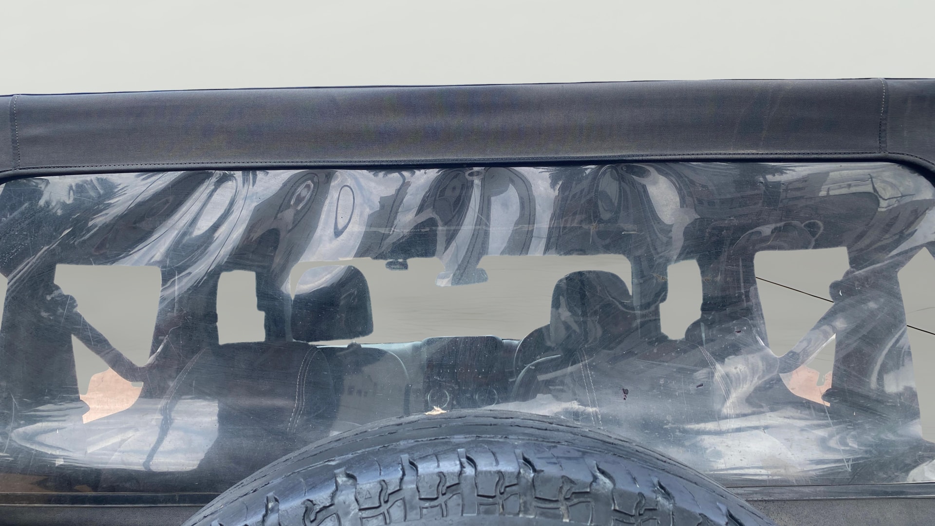 View 2020 Mahindra Thar AX Standard Manual Soft Top 6 Seater Image 5 Used 2020 Mahindra Thar AX Standard Manual Soft Top 6 Seater Image 5