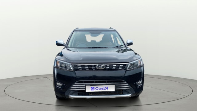 View Mahindra XUV300 Image 1 Used Mahindra XUV300 Image 1