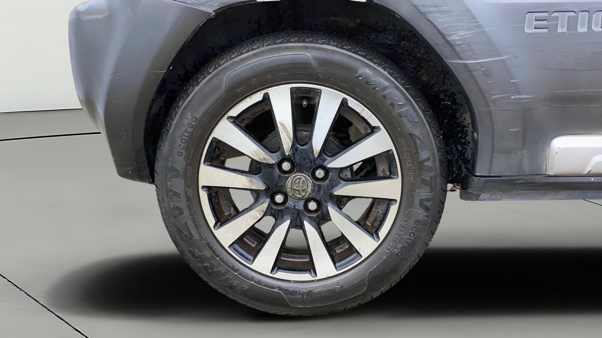 View 2014 Toyota Etios Cross 1.2 G Image 23 Used 2014 Toyota Etios Cross 1.2 G Image 23
