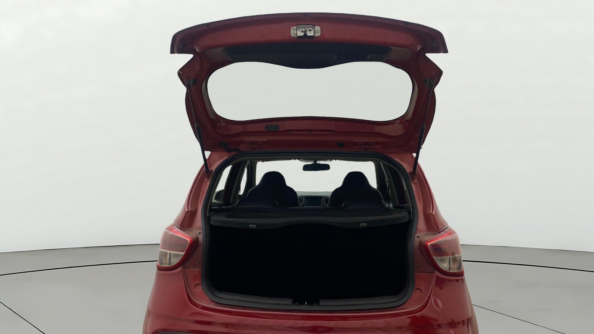 View 2018 Hyundai Grand i10 Sportz 1.2 Kappa Image 16 Used 2018 Hyundai Grand i10 Sportz 1.2 Kappa Image 16