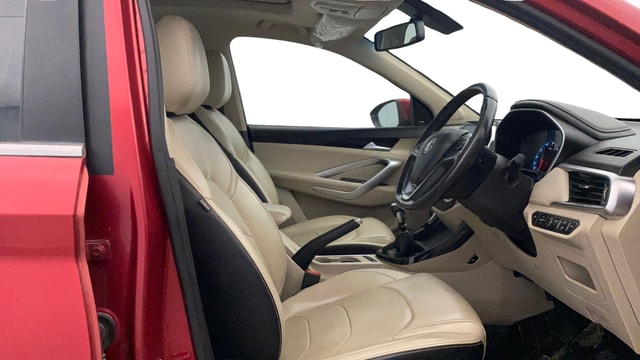 View MG Hector Image 18 Used MG Hector Image 18