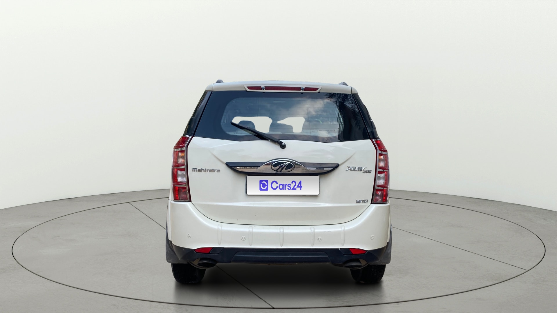View 2016 Mahindra XUV500 W10 FWD Image 42 Used 2016 Mahindra XUV500 W10 FWD Image 42