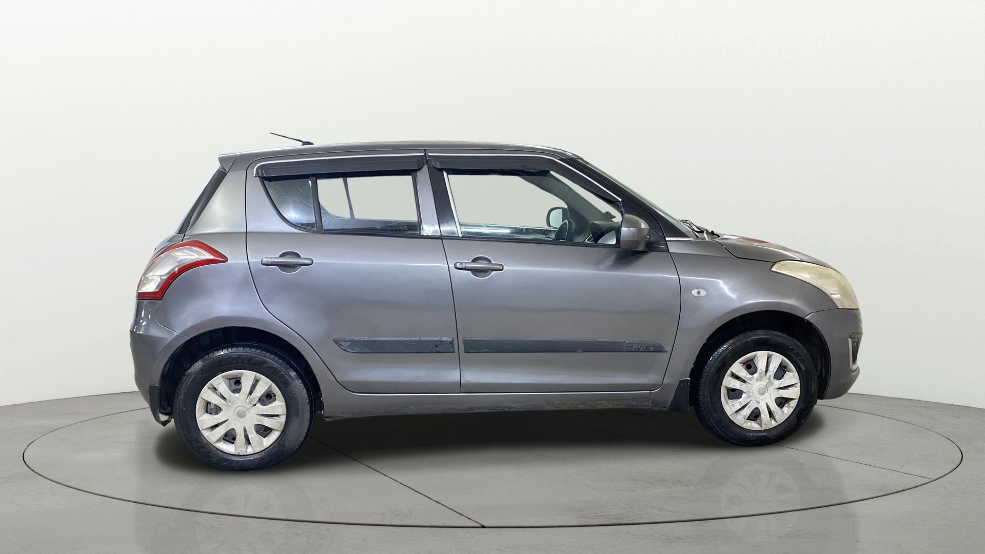 View 2017 Maruti Suzuki 1000 Base Variant Image 8 Used 2017 Maruti Suzuki 1000 Base Variant Image 8