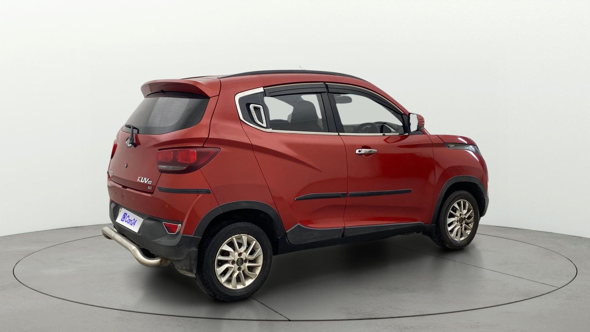 View 2016 Mahindra KUV100 K8 Diesel 6 Seater BS IV Image 43 Used 2016 Mahindra KUV100 K8 Diesel 6 Seater BS IV Image 43