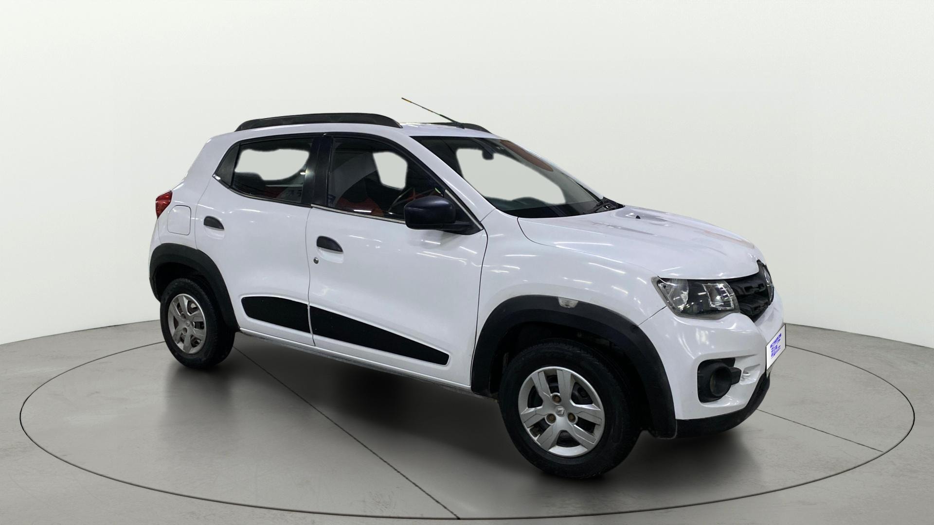 View 2018 Renault Kwid RXL Image 21 Used 2018 Renault Kwid RXL Image 21