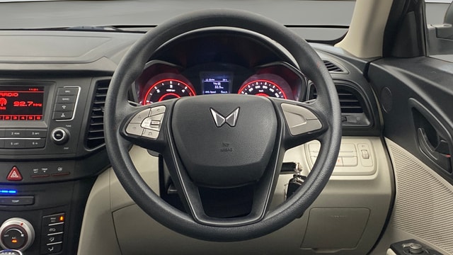 View Mahindra XUV300 Image 20 Used Mahindra XUV300 Image 20