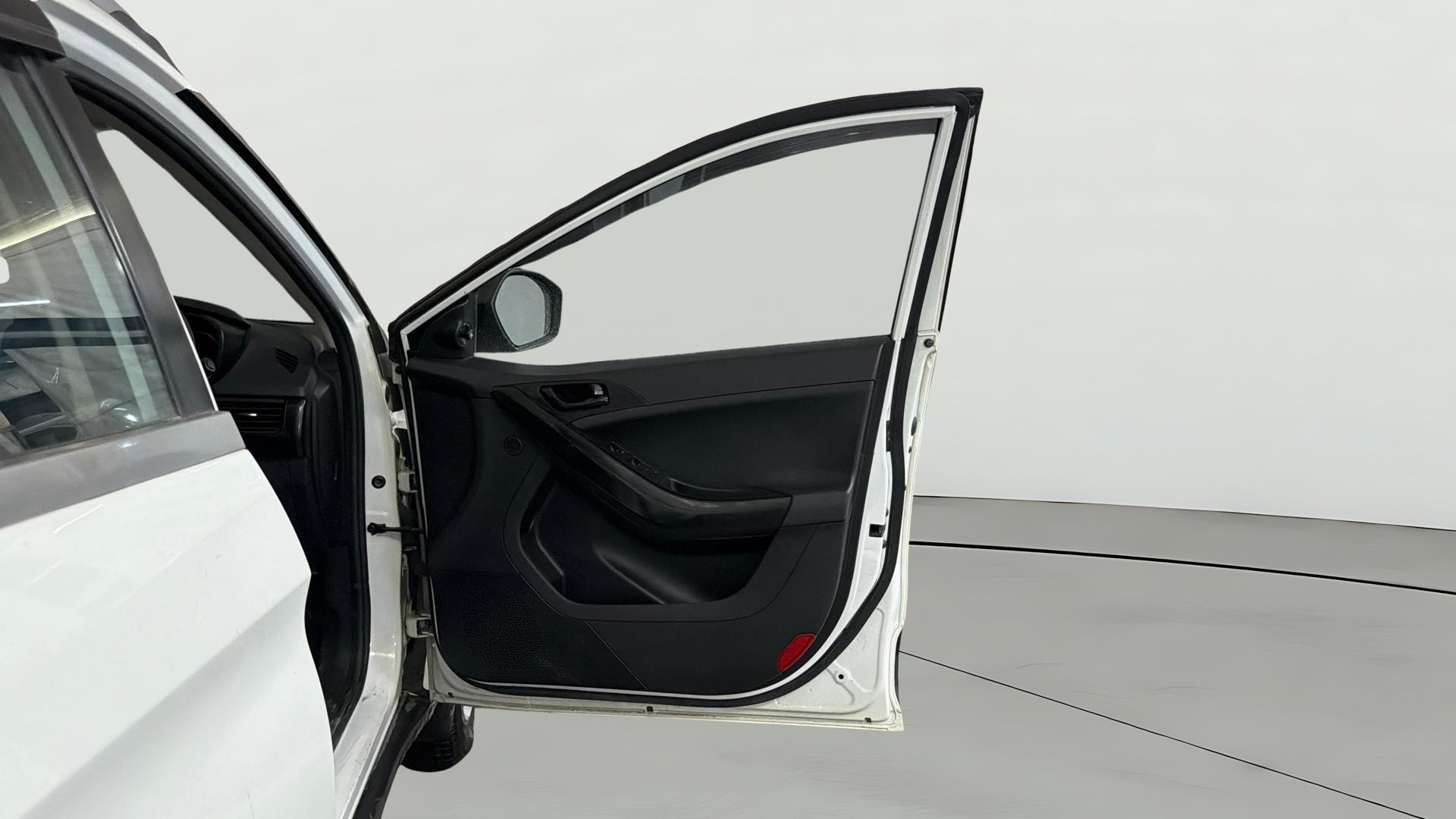 View 2022 Tata Nexon Revotron XM Image 43 Used 2022 Tata Nexon Revotron XM Image 43