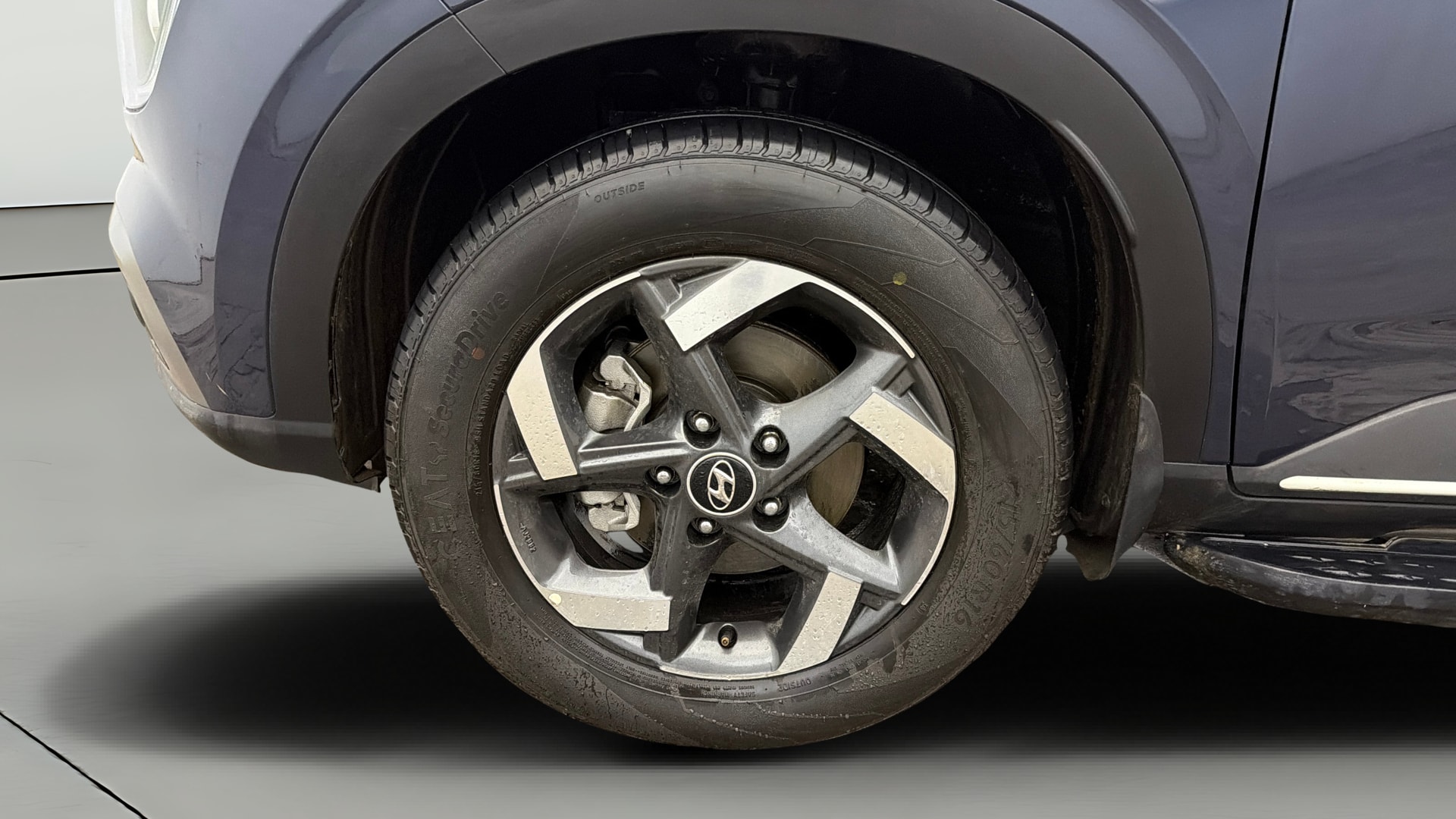 View 2019 Hyundai Venue SX Plus 1.0 Petrol AT Dual Tone Image 30 Used 2019 Hyundai Venue SX Plus 1.0 Petrol AT Dual Tone Image 30