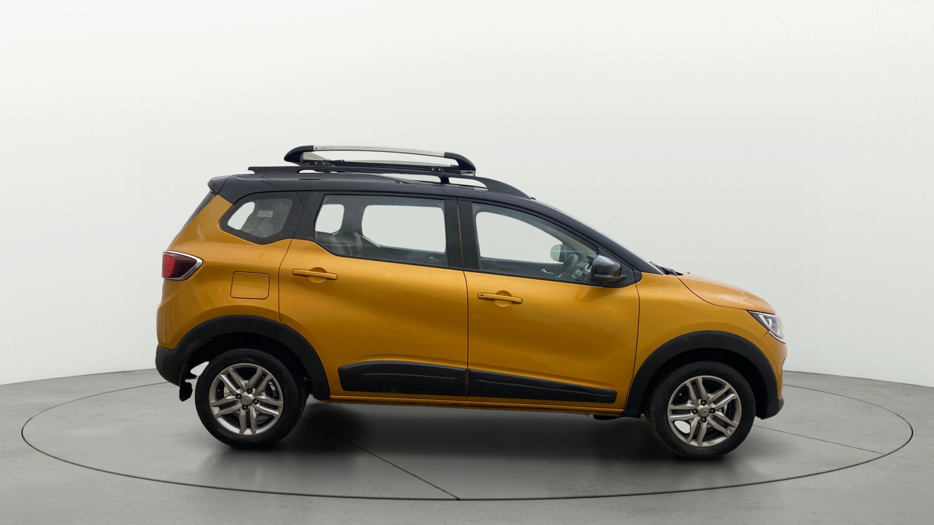 Used 2022 Renault Triber Used 2022 Renault Triber