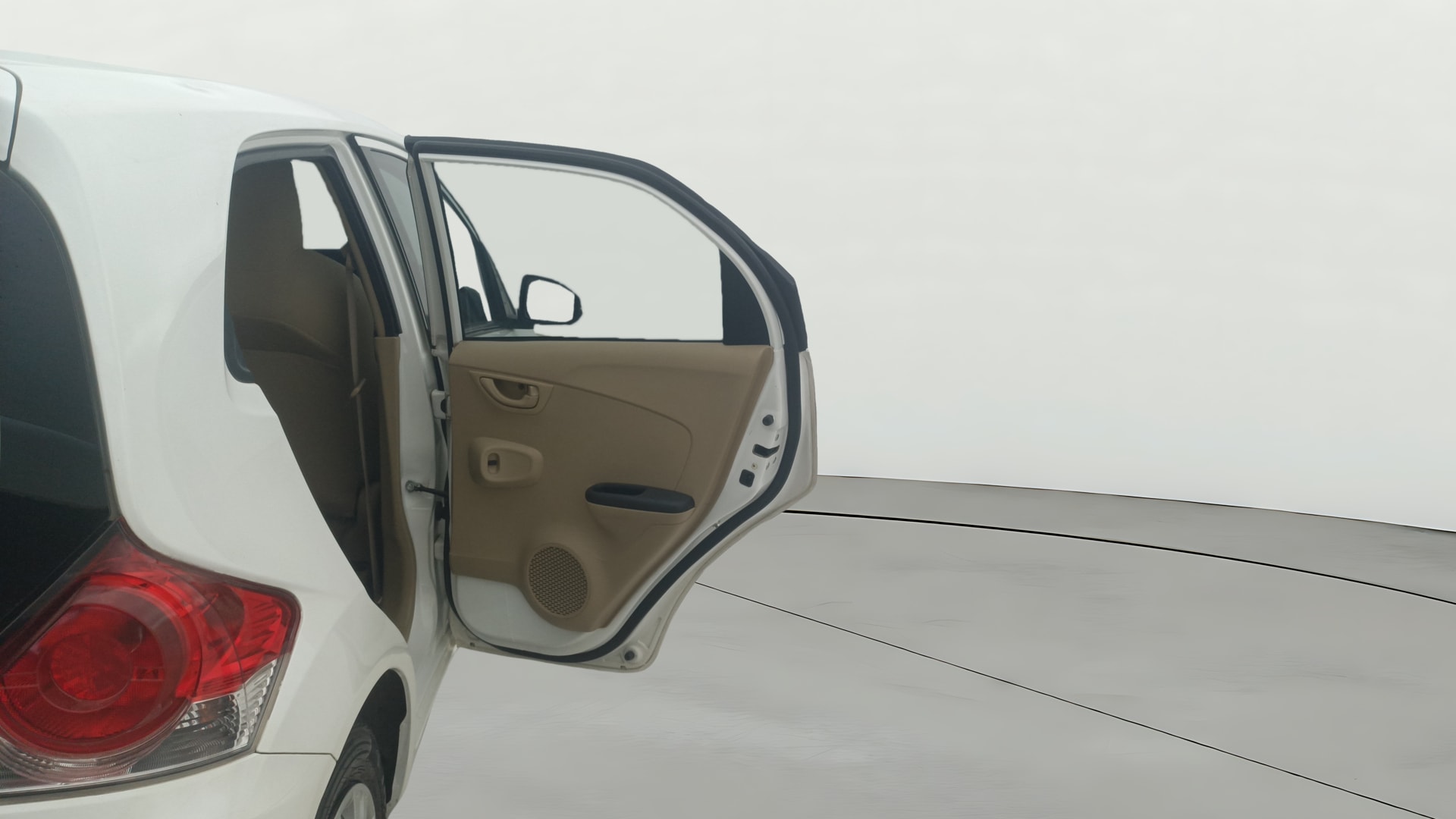 View 2018 Honda Brio S MT Option Pack Image 7 Used 2018 Honda Brio S MT Option Pack Image 7