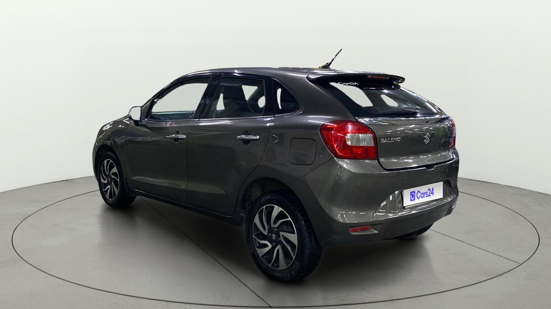 View 2019 Maruti Suzuki 1000 Base Variant Image 2 Used 2019 Maruti Suzuki 1000 Base Variant Image 2
