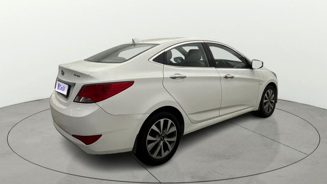 View Hyundai Verna Image 42 Used Hyundai Verna Image 42