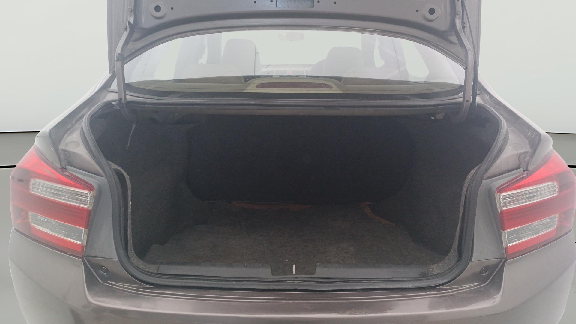 View 2013 Honda City ZX MT Diesel Anniversary Edition Image 38 Used 2013 Honda City ZX MT Diesel Anniversary Edition Image 38
