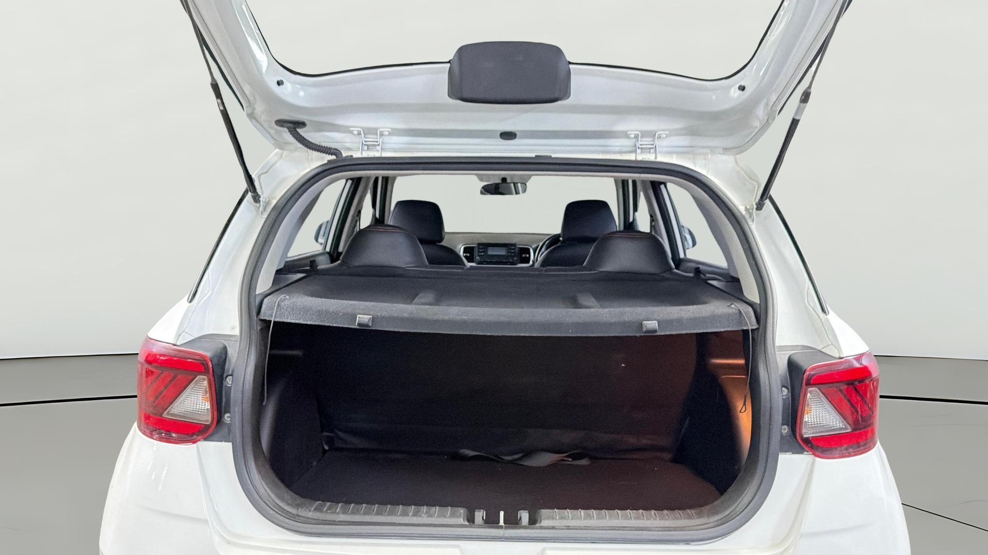 View 2022 Hyundai Venue S 1.2 Petrol Image 36 Used 2022 Hyundai Venue S 1.2 Petrol Image 36