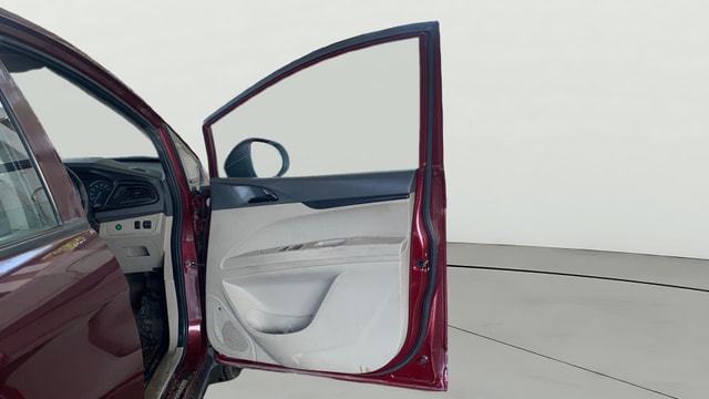 View Mahindra Marazzo Image 44 Used Mahindra Marazzo Image 44