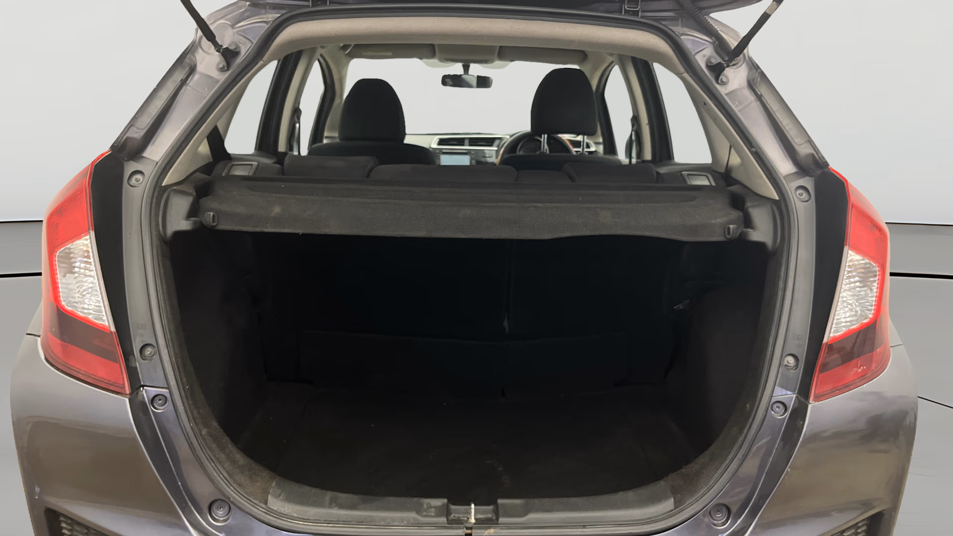 View 2018 Honda Jazz E MT Diesel Image 39 Used 2018 Honda Jazz E MT Diesel Image 39