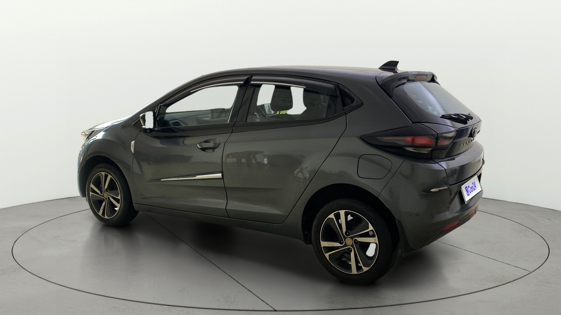 View 2023 Tata Altroz XZ Petrol Image 2 Used 2023 Tata Altroz XZ Petrol Image 2