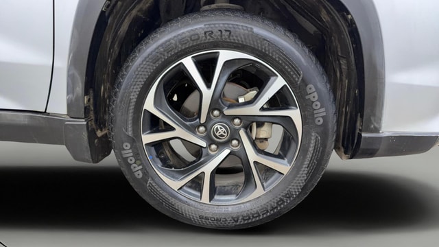 View Toyota Urban Cruiser Hyryder Image 42 Used Toyota Urban Cruiser Hyryder Image 42