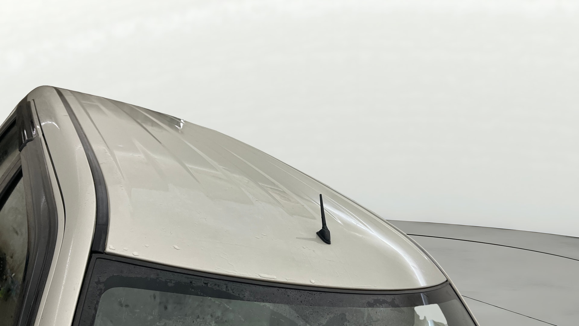 View 2020 Maruti Suzuki 1000 Base Variant Image 6 Used 2020 Maruti Suzuki 1000 Base Variant Image 6