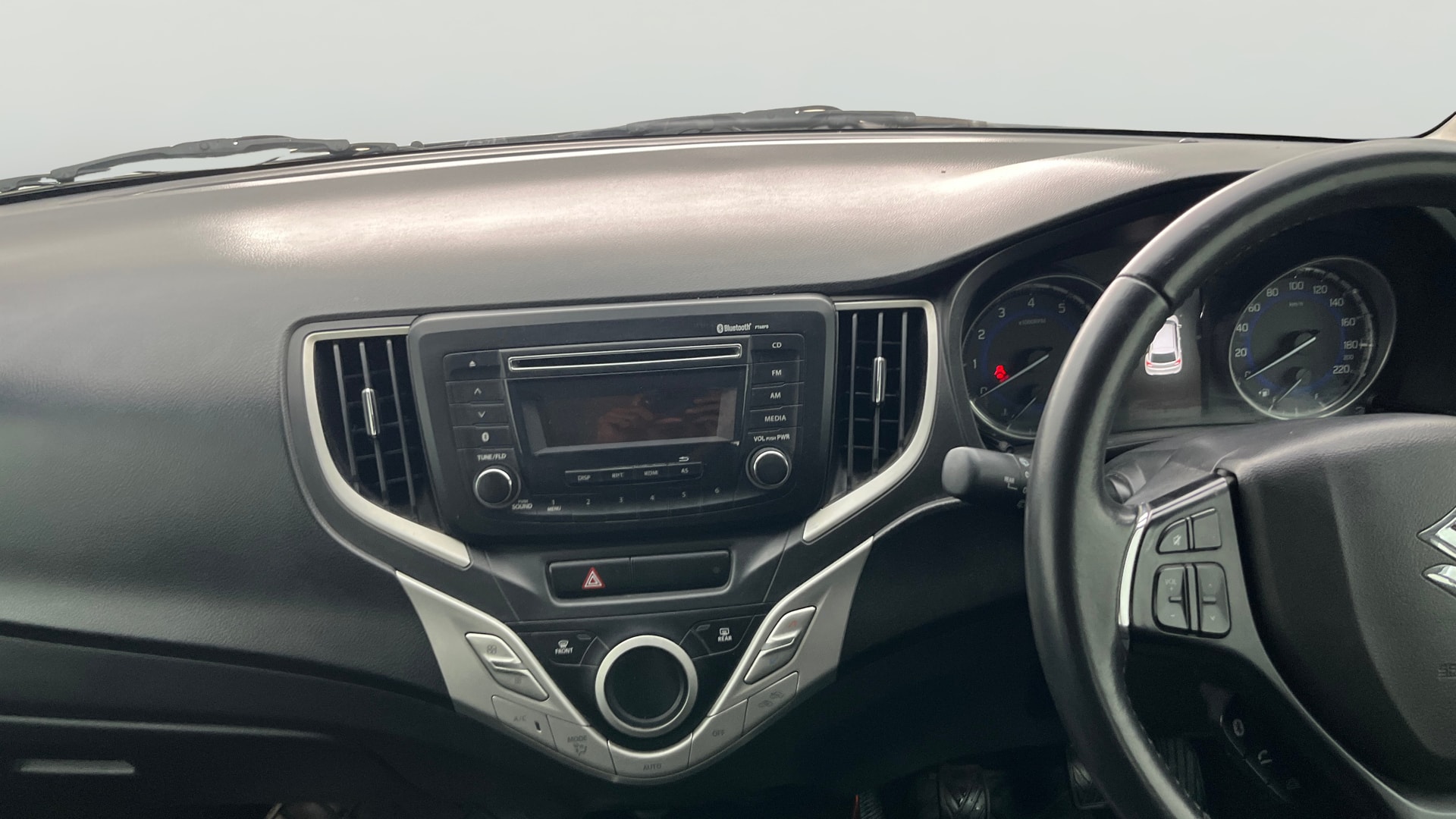 View 2017 Maruti Suzuki 1000 Base Variant Image 17 Used 2017 Maruti Suzuki 1000 Base Variant Image 17