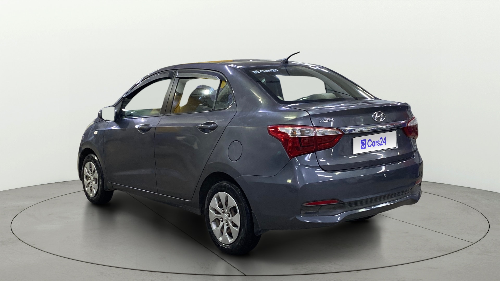 View 2018 Hyundai Xcent E Petrol Image 2 Used 2018 Hyundai Xcent E Petrol Image 2