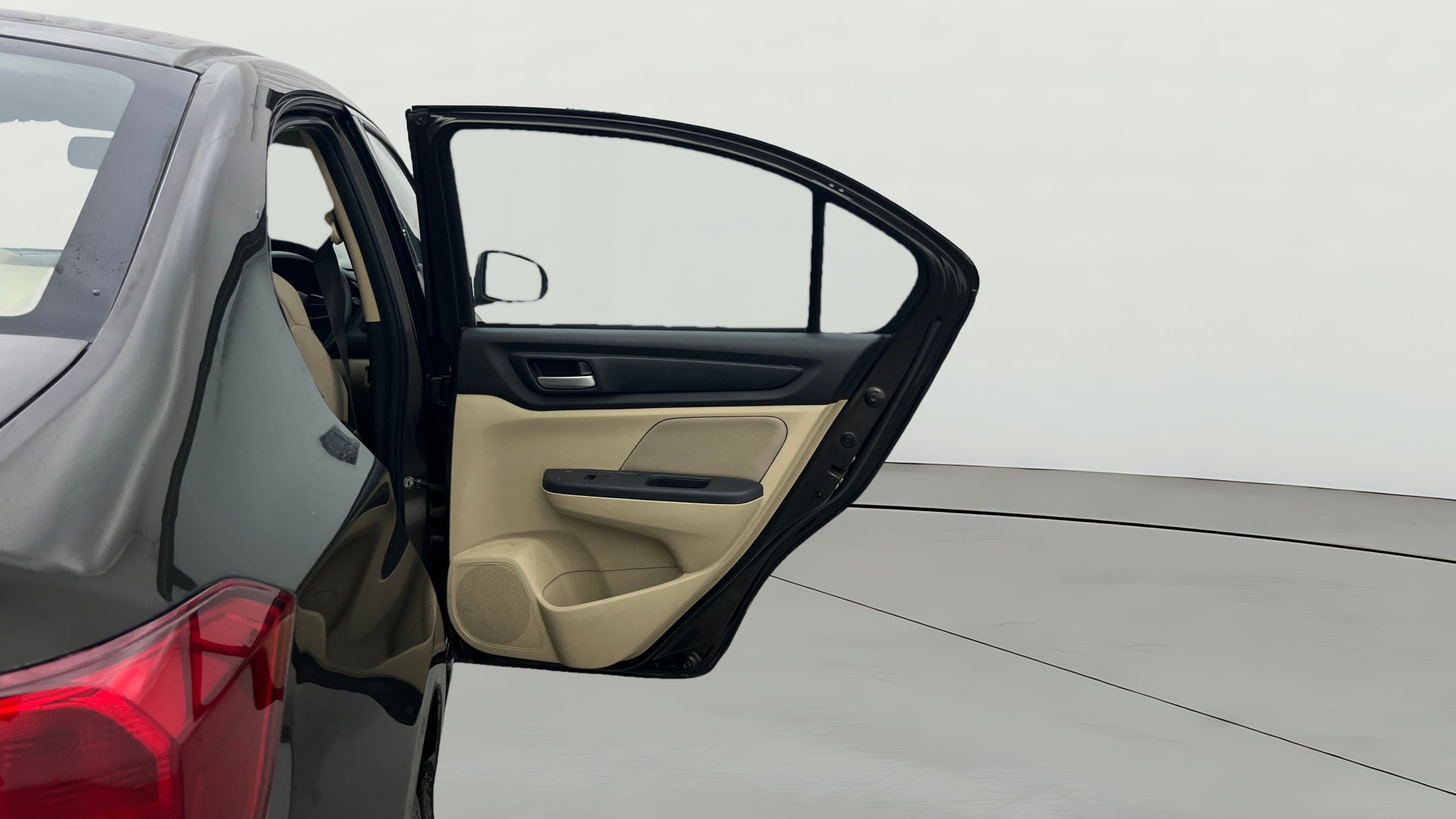 View 2019 Honda Amaze E MT Petrol BS IV Image 7 Used 2019 Honda Amaze E MT Petrol BS IV Image 7