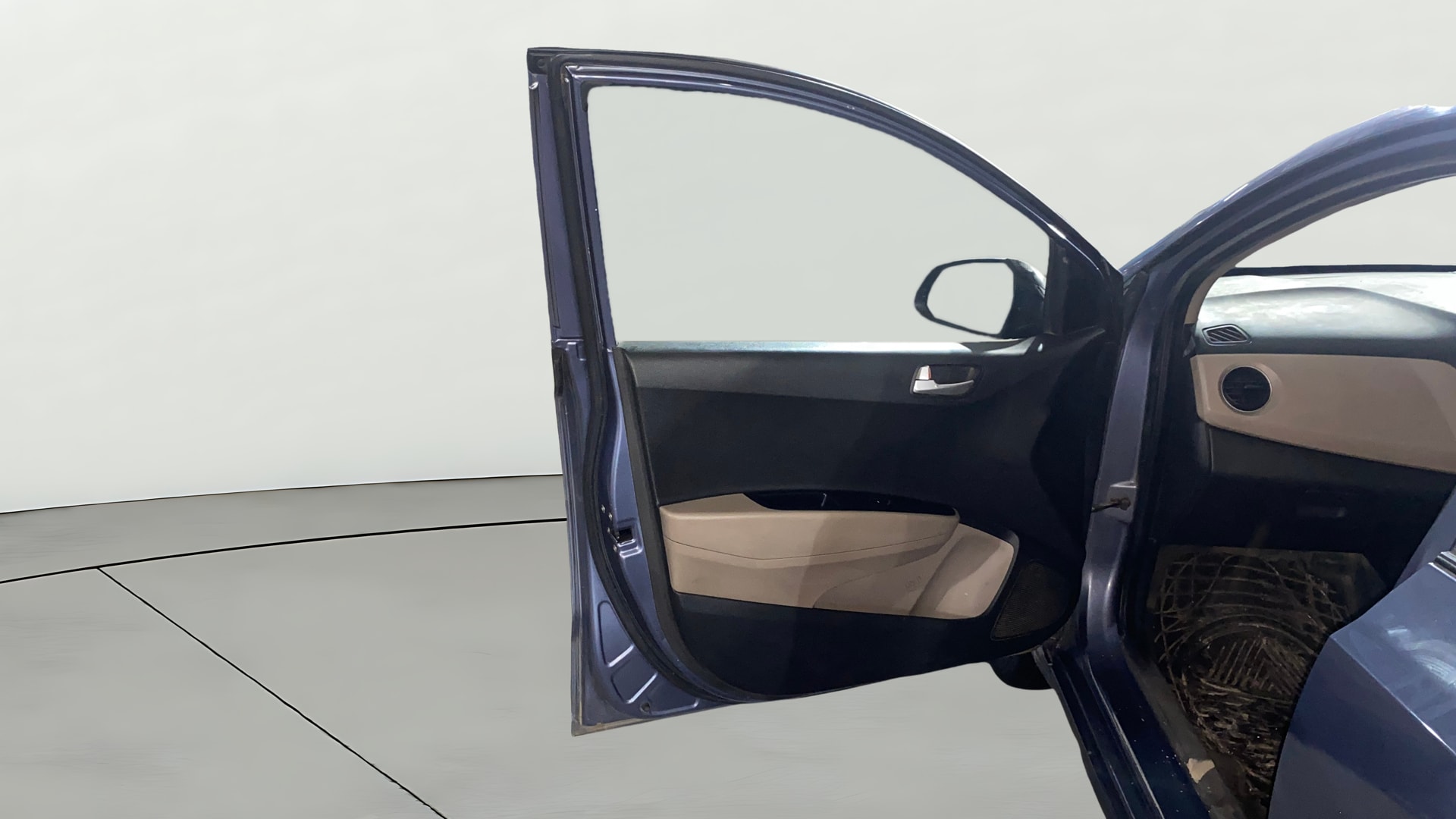 View 2015 Hyundai Grand i10 Sportz 1.2 Kappa Image 30 Used 2015 Hyundai Grand i10 Sportz 1.2 Kappa Image 30