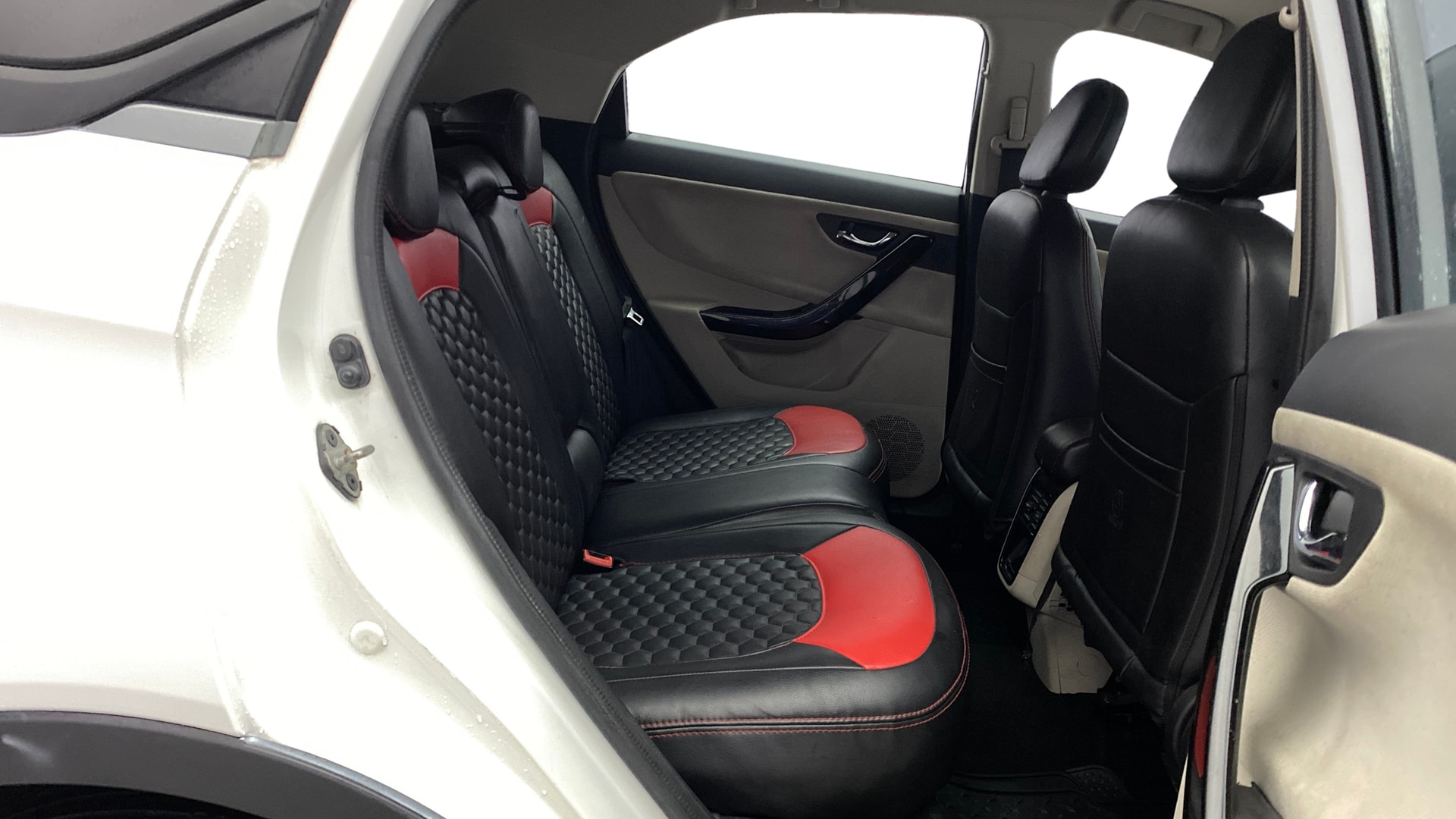 View 2021 Tata Nexon Revotron XE Image 30 Used 2021 Tata Nexon Revotron XE Image 30