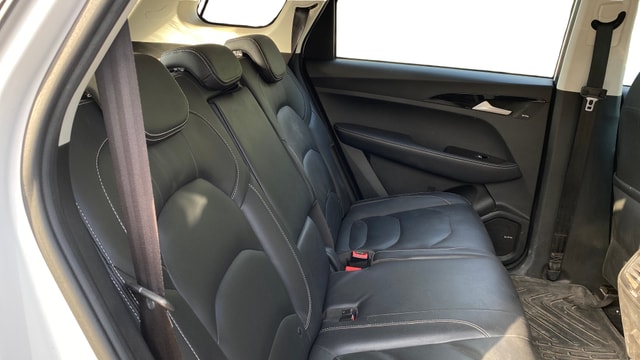 View MG Hector Image 38 Used MG Hector Image 38